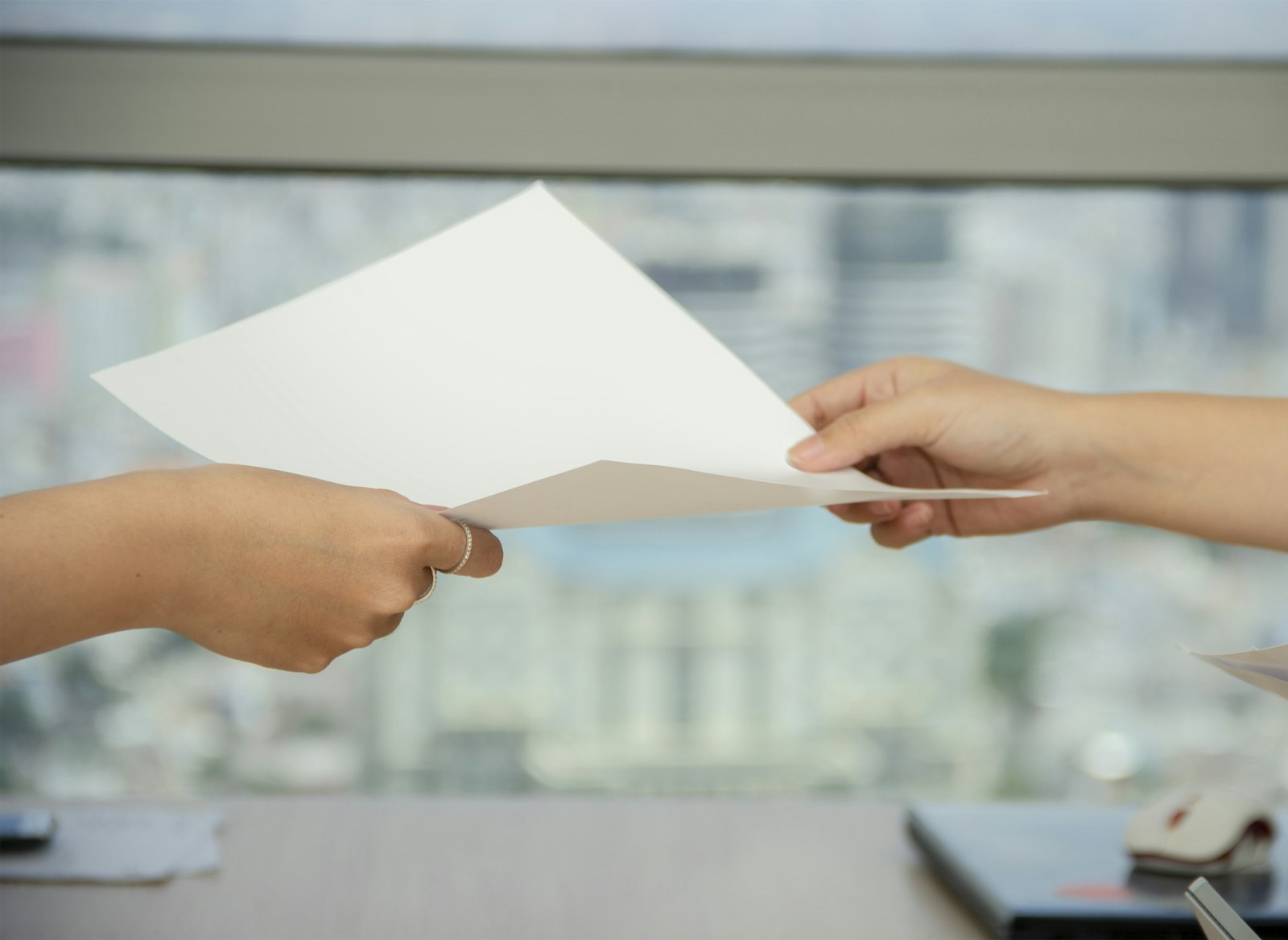 Déléguer sans perdre le contrôle : six filets BPM, GRC et mandats